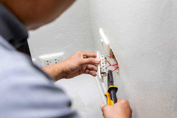 Best Affordable Electrician  in Onawa, IA